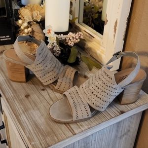 Seychelles Tan Heels